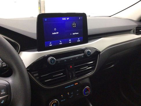 Used 2022 Ford Escape SE image 13