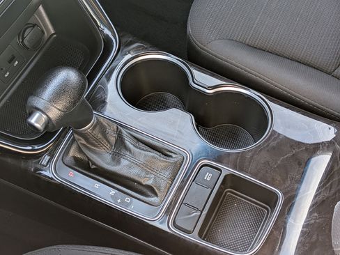 Used 2014 Kia Sorento LX image 22