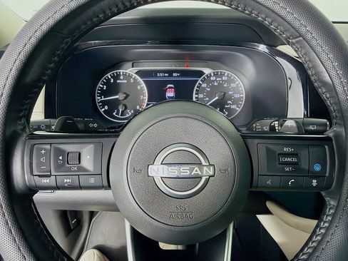 Used 2022 Nissan Pathfinder SV w/ Cargo Package AWD/4WD image 16