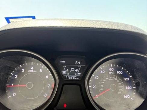 Used 2016 Hyundai Elantra SE FWD image 13