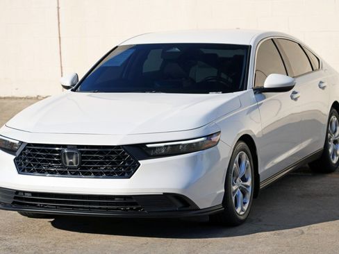 Used 2024 Honda Accord LX image 41