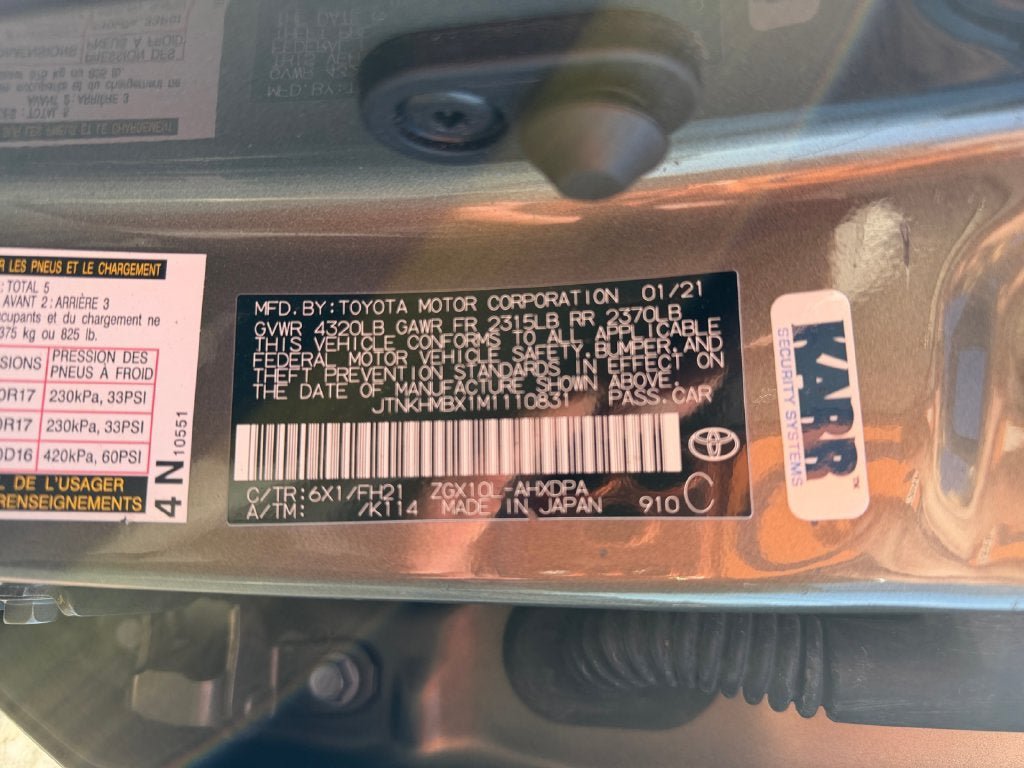 Used 2021 Toyota C-HR LE FWD image 37
