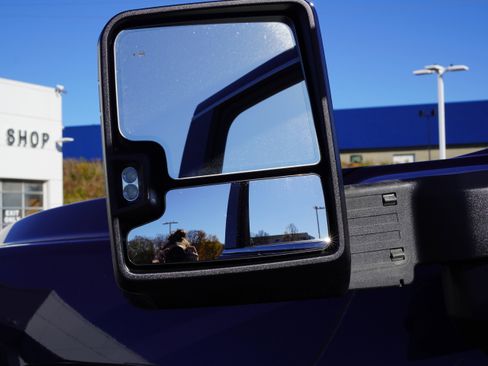 Used 2022 GMC Sierra 2500 Denali image 38