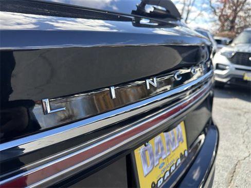 Certified 2022 Lincoln Nautilus Reserve image 45