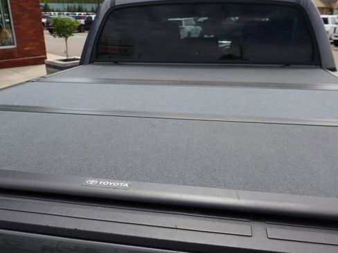 Used 2021 Toyota Tundra SR5 w/ TRD Off-Road Package AWD/4WD image 33