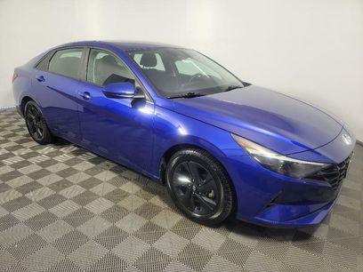 Used 2022 Hyundai Elantra Blue