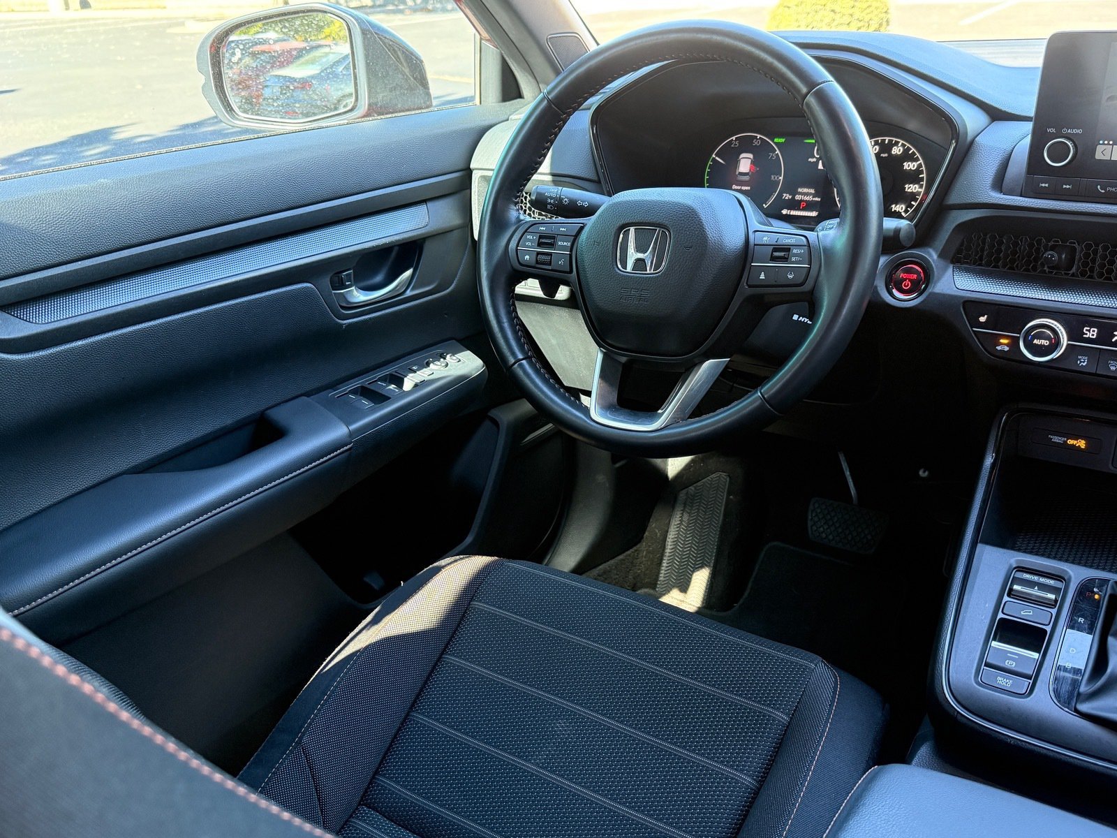 Used 2025 Honda CR-V Sport image 17