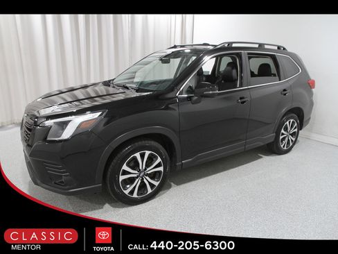 Used 2024 Subaru Forester Limited AWD/4WD image 3