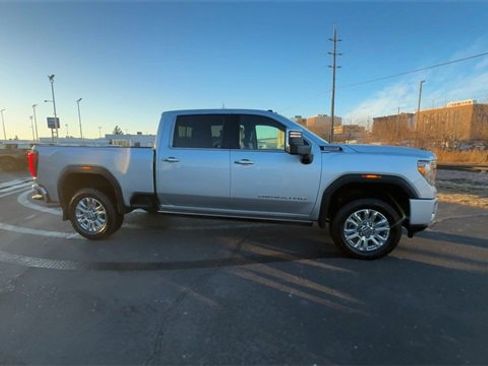 Used 2022 GMC Sierra 2500 Denali w/ Denali Ultimate Package image 9