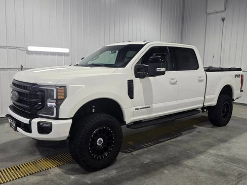 Used 2021 Ford F250 Lariat image 2