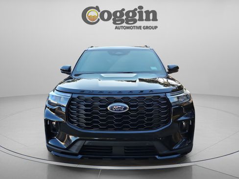 New 2026 Ford Explorer ST-Line image 8