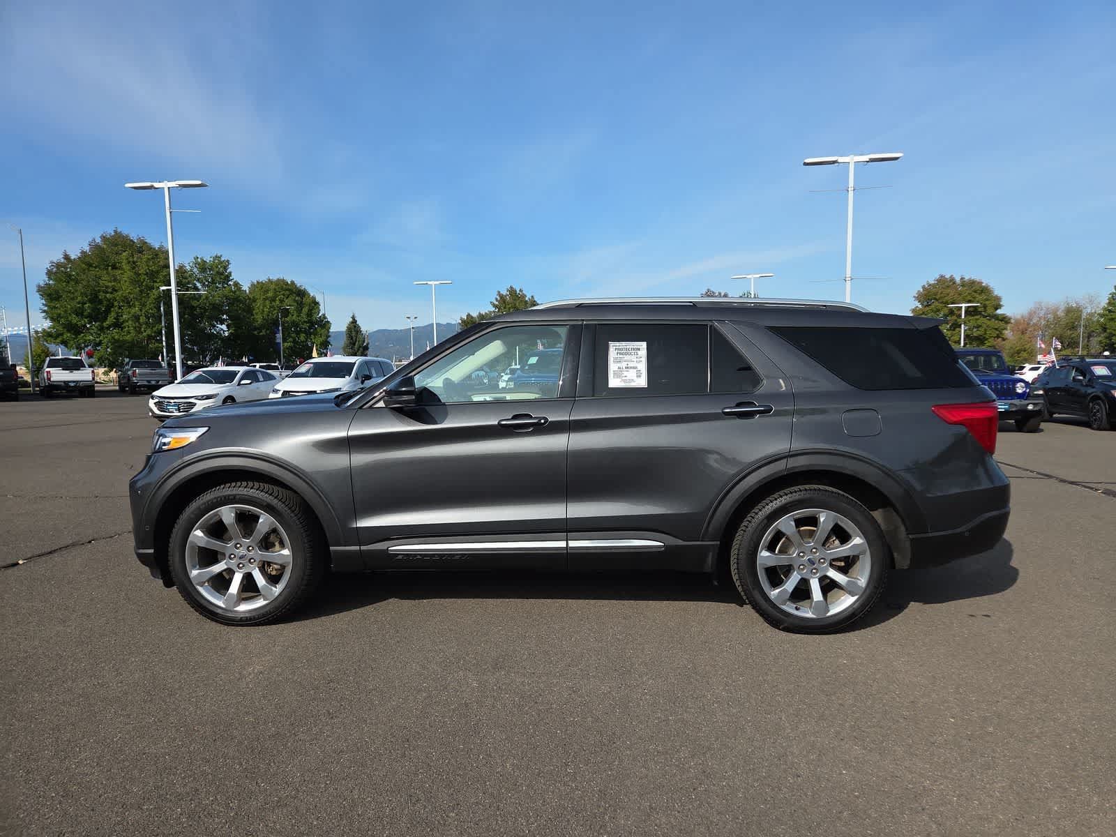 Used 2020 Ford Explorer Platinum w/ Premium Technology Package AWD/4WD image 11