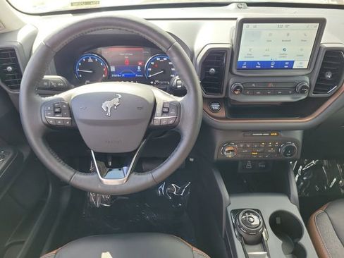 Certified 2023 Ford Bronco Sport Outer Banks w/ Tech Package AWD/4WD image 4