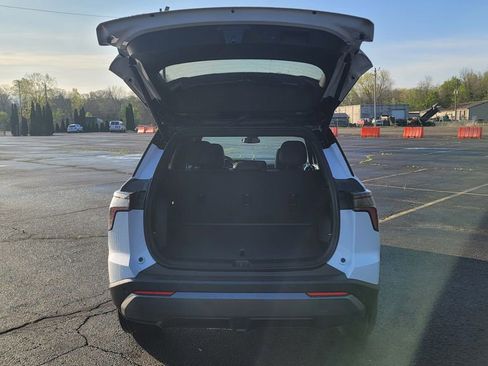 New 2026 Chevrolet Equinox LT FWD image 11