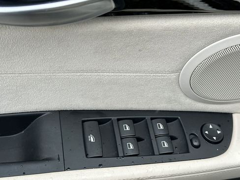 Used 2011 BMW Z4 sDrive35i image 13