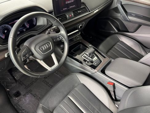 Used 2023 Audi Q5 2.0T Premium Plus w/ Premium Plus Package AWD/4WD image 9