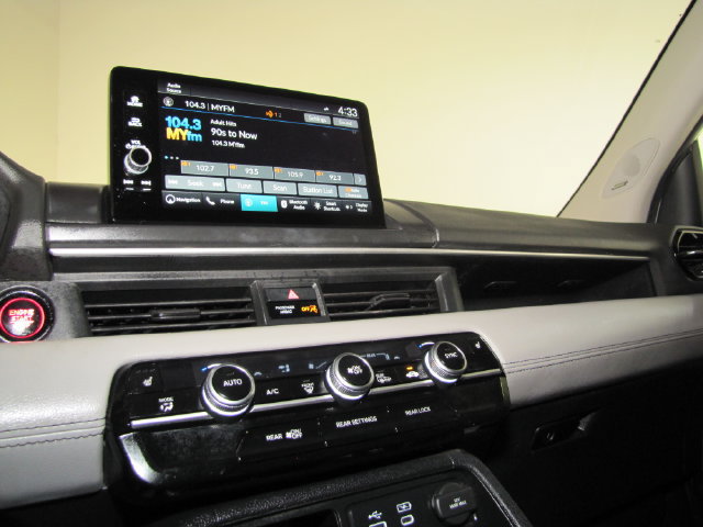Certified 2024 Honda Pilot Touring image 30