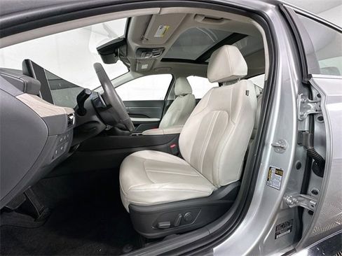 Used 2024 Hyundai Sonata Limited image 4