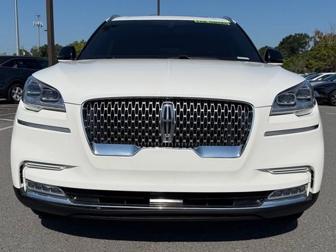 Used 2022 Lincoln Aviator Reserve w/ Equipment Group 201A AWD/4WD image 2