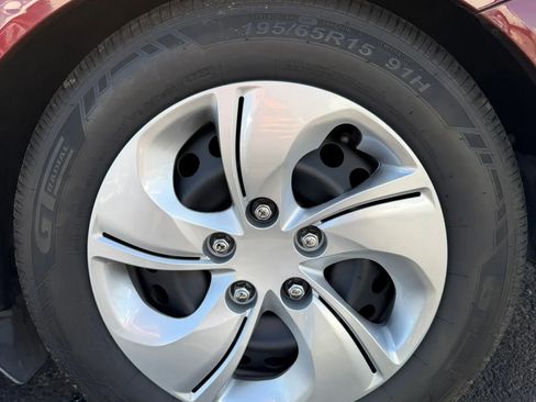 Used 2015 Honda Civic LX image 9
