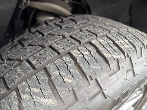 Used 2022 Chevrolet Suburban Z71 w/ Z71 Off-Road Package image 35