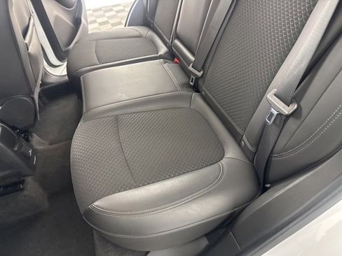 Used 2022 Buick Encore Preferred w/ Safety Package II image 20