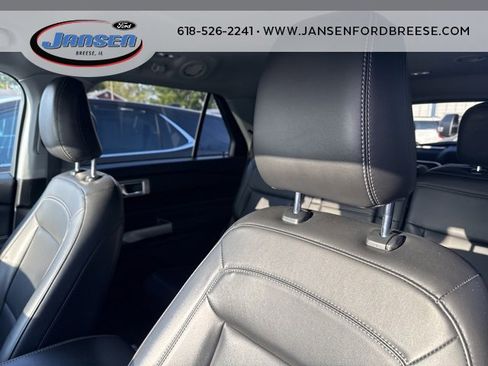 Used 2023 Ford Explorer XLT w/ Equipment Group 202A image 21