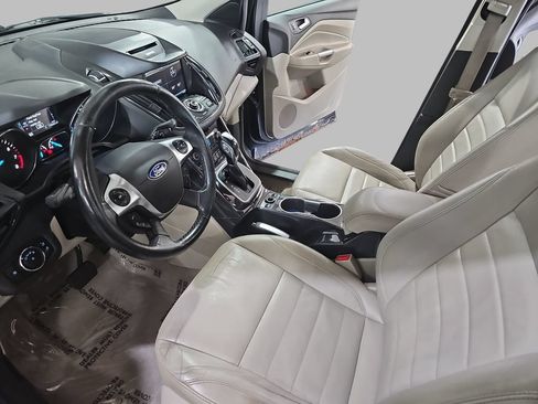 Used 2014 Ford Escape Titanium w/ Equipment Group 401A FWD image 21