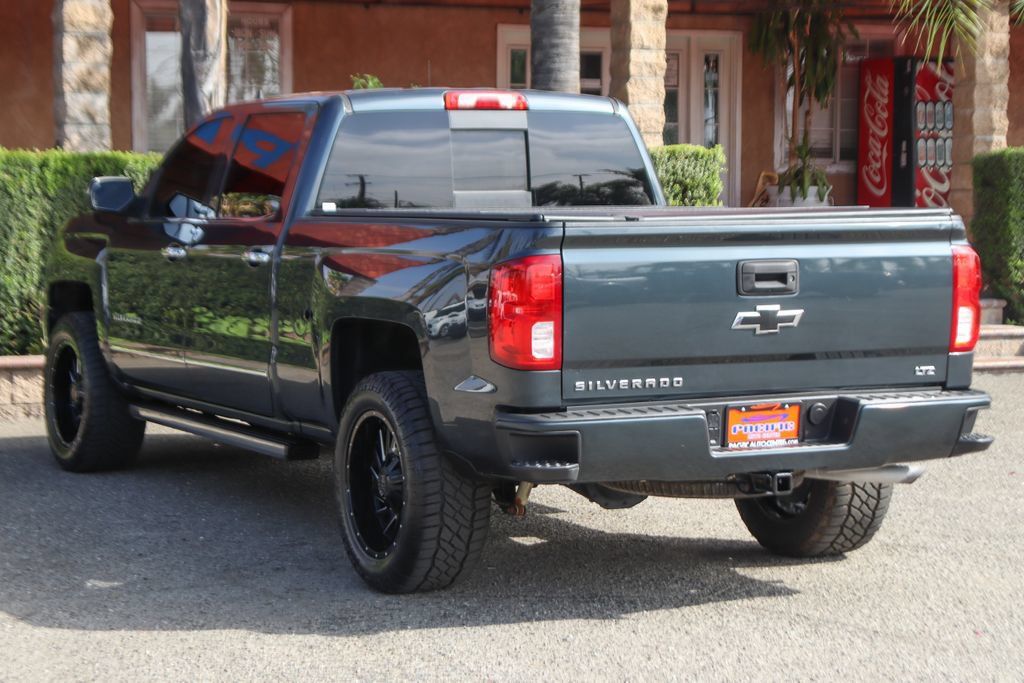 Used 2018 Chevrolet Silverado 1500 LTZ Z71 AWD/4WD image 6
