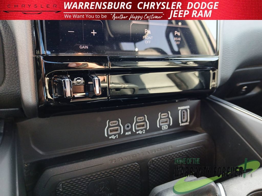 Used 2025 RAM 1500 Laramie AWD/4WD image 22