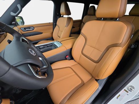 New 2026 Nissan Armada SL w/ Captain's Chari Seat Package AWD/4WD image 15