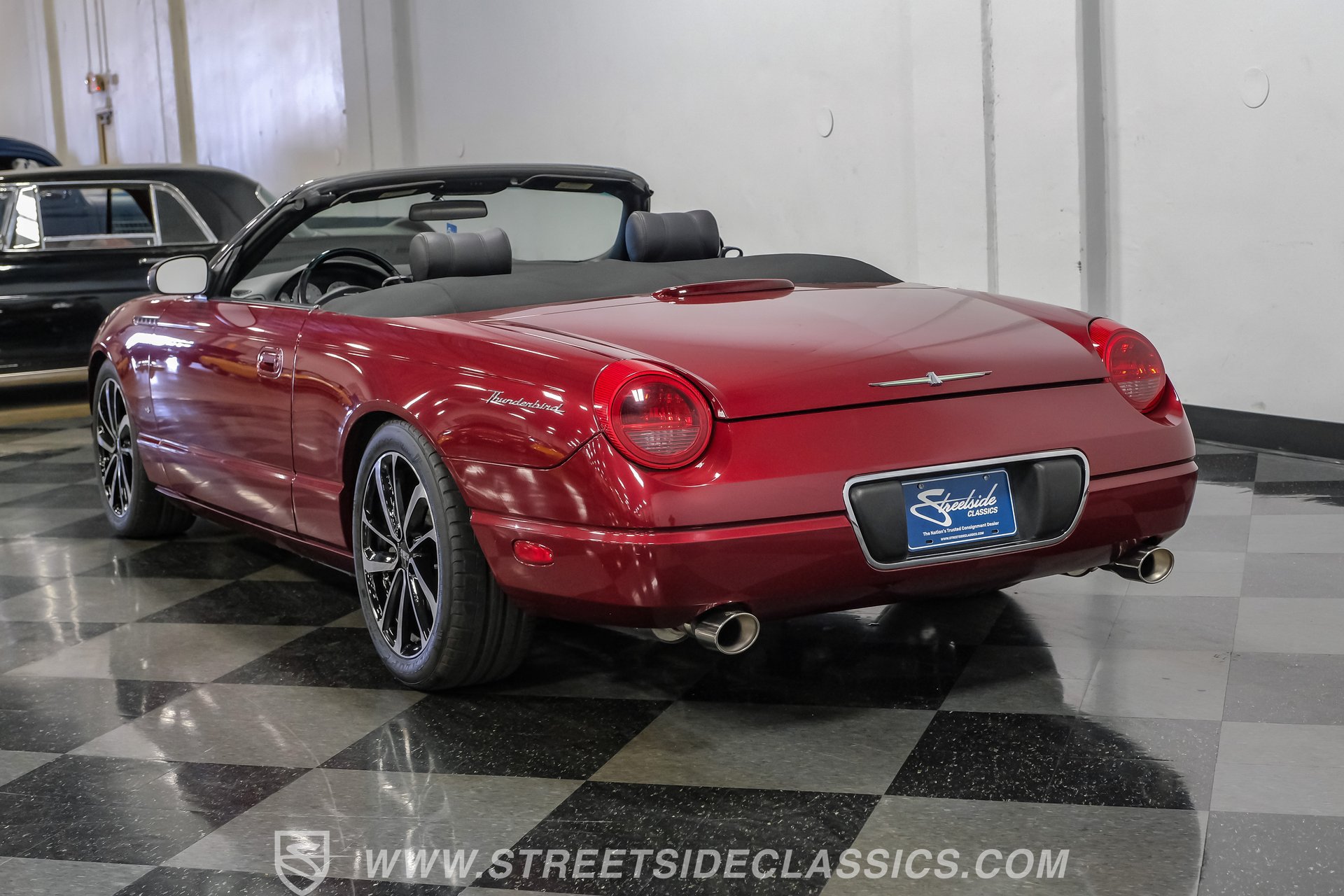 Used 2004 Ford Thunderbird RWD image 12
