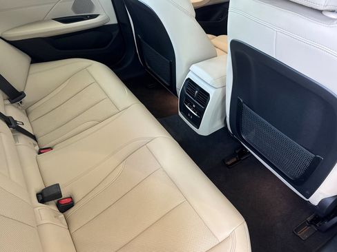 Certified 2023 BMW i4 eDrive35 RWD image 30