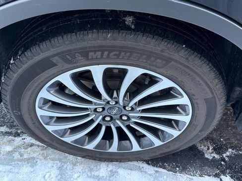 Used 2023 Lincoln Aviator Reserve w/ Class IV Trailer Tow Package image 7