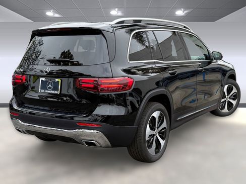 New 2026 Mercedes-Benz GLB 250 image 7