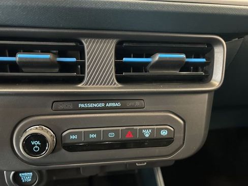 New 2026 Ford Maverick Lobo image 18