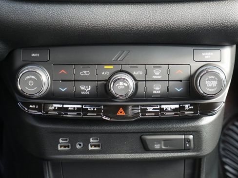 New 2025 Dodge Durango AWD image 21