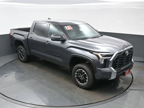 Used 2025 Toyota Tundra SR5 w/ TRD Off-Road Package AWD/4WD image 34