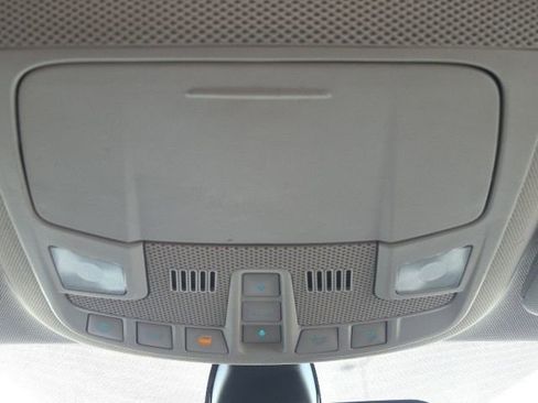 Used 2014 Ford Fusion SE w/ Equipment Group 202A image 24