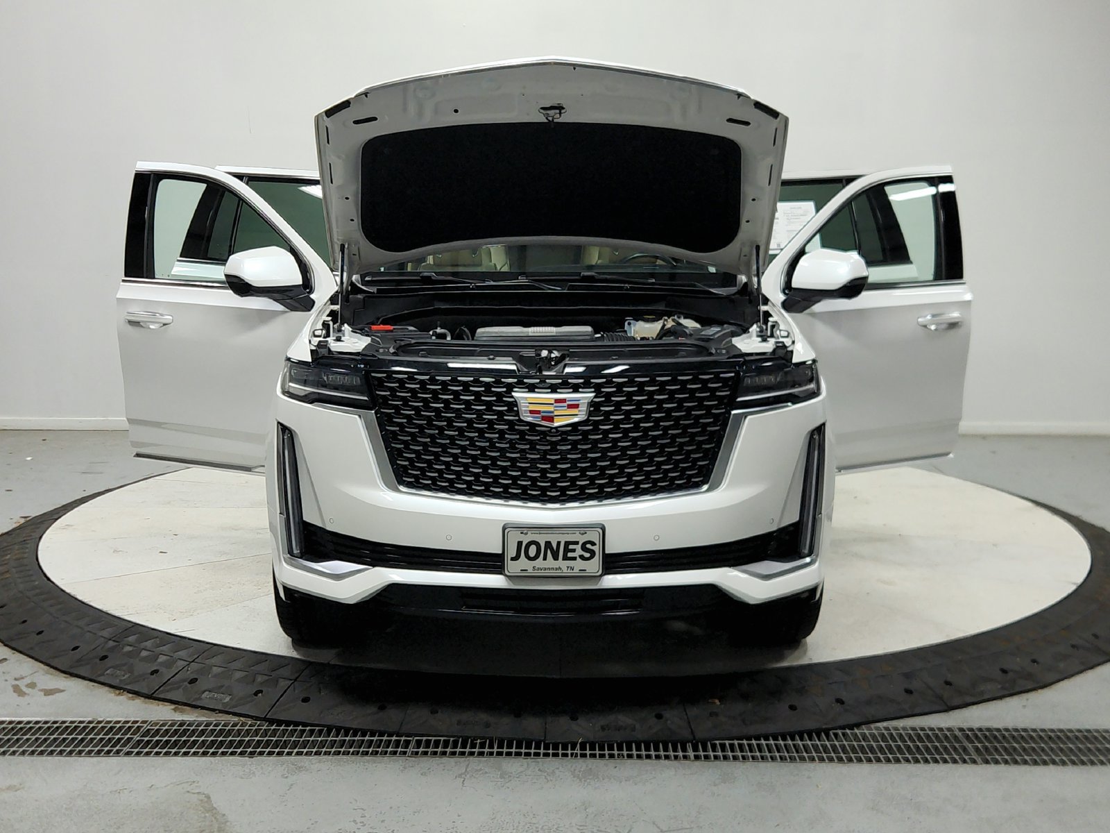 Used 2021 Cadillac Escalade ESV Premium Luxury AWD/4WD image 11