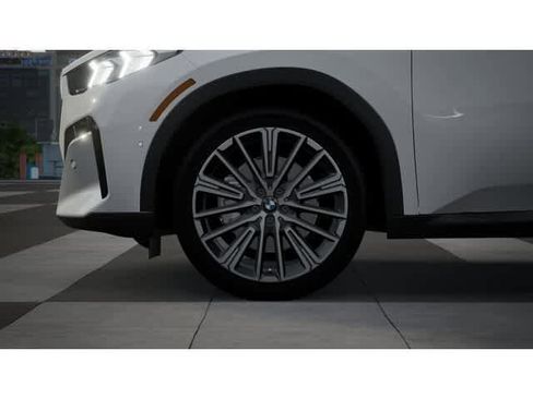 New 2026 BMW X2 xDrive28i w/ Convenience Package AWD/4WD image 7