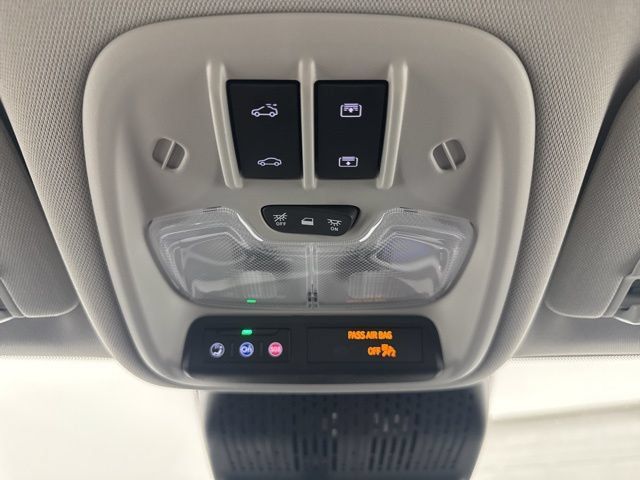 New 2027 Chevrolet Bolt RS w/ Technology Package FWD image 20