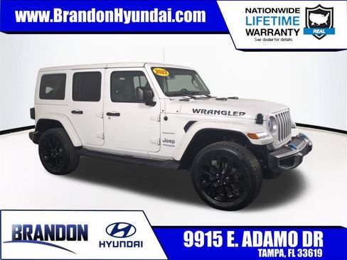 Used 2022 Jeep Wrangler Unlimited Sahara image 1