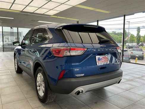 Used 2022 Ford Escape SE w/ Cold Weather Package AWD/4WD image 7