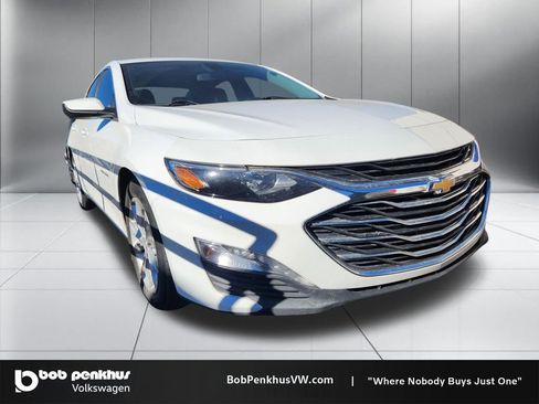 Used 2019 Chevrolet Malibu LT image 12