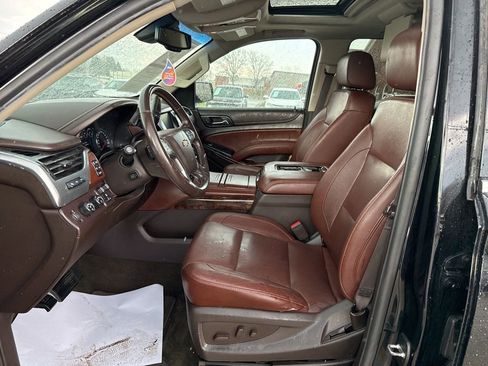Used 2018 Chevrolet Suburban Premier image 30