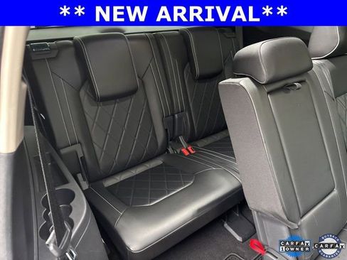 Used 2024 Volkswagen Atlas SEL Premium R-Line image 8