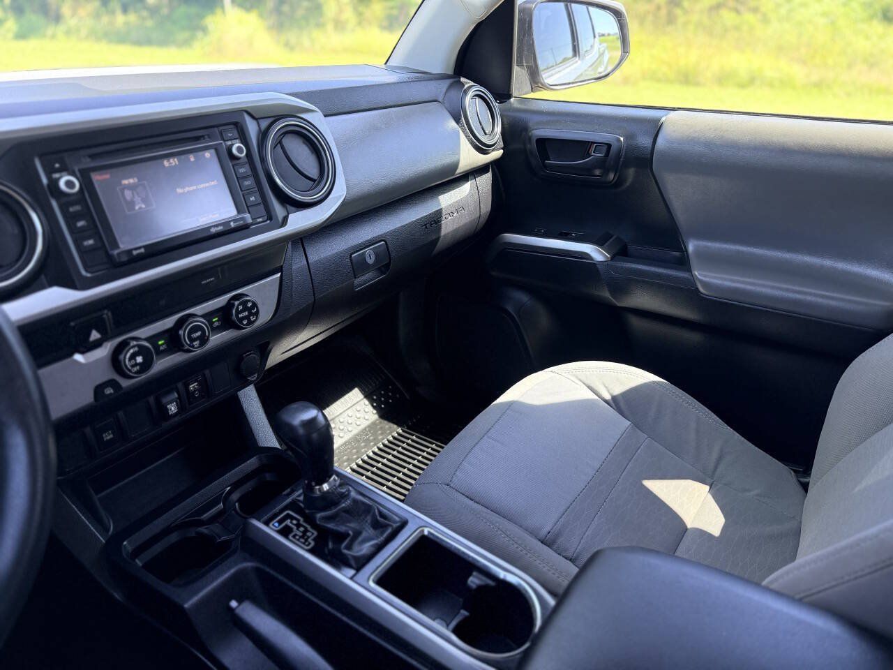 Used 2019 Toyota Tacoma SR5 RWD image 20