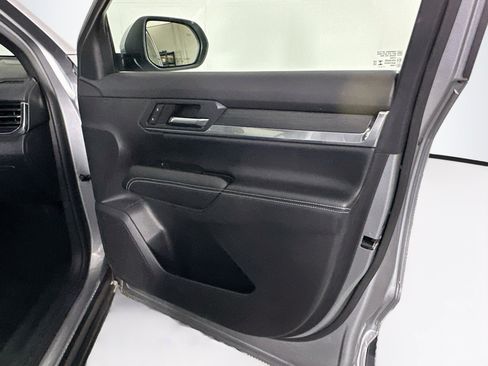 Used 2025 GMC Terrain Elevation AWD/4WD image 32