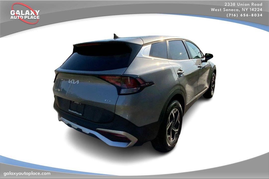 Used 2024 Kia Sportage LX AWD/4WD image 5
